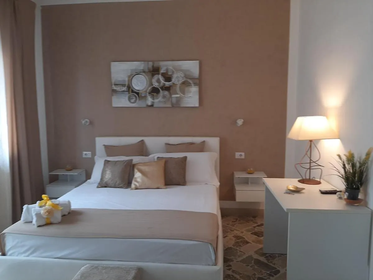 Bed and Breakfast Politeama Center Palermo 0*,  Italia